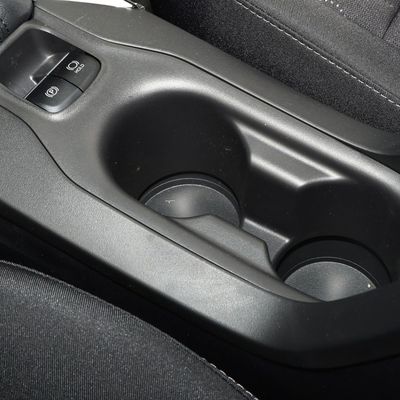 Toyota Corolla 2023 1.8L с двойным двигателем Пионерская версия Гибридный автомобиль с левым рулем