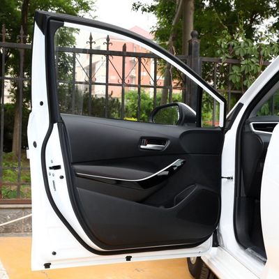70 кВт Общая мощность двигателя Конфигурированный электромобиль 2023 Toyota Corolla 1.8L Двойной двигатель Пионерская версия Энергетический компактный гибридный автомобиль