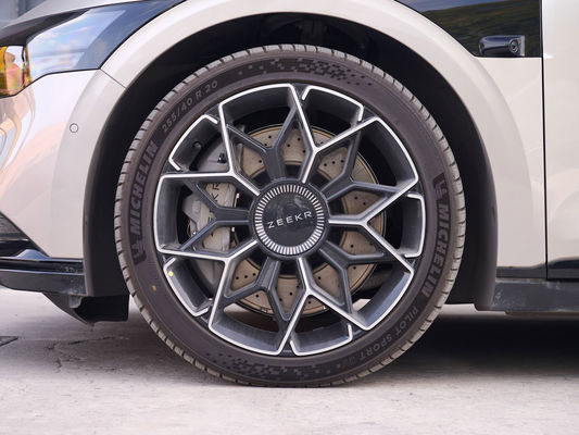 Тип электротоплива ZEEKR 007 Четырехколесный привод Версия 75 кВтч EV Гарантия удовлетворенности автомобилем
