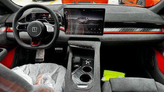 Хэтчбек Zeekr 001 You Edition 100 Kwh Оранжевый цвет с Z-Sport Производится в 2024 году