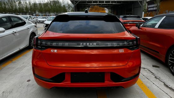 Хэтчбек Zeekr 001 You Edition 100 Kwh Оранжевый цвет с Z-Sport Производится в 2024 году