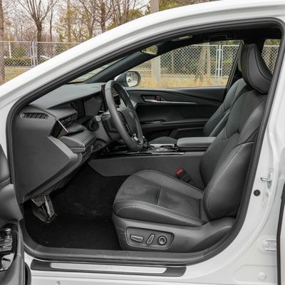 2024 Camry 2.0hxs Sports Plus версия Гибридный автомобиль с безступенчатой коробкой передач и E-CVT