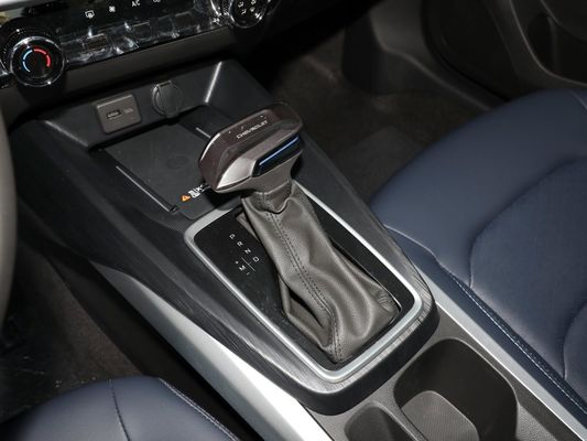 2023 Chevrolet Monza Седан с двойным сцеплением с автоматической коробкой передач и тормозной системой Epb