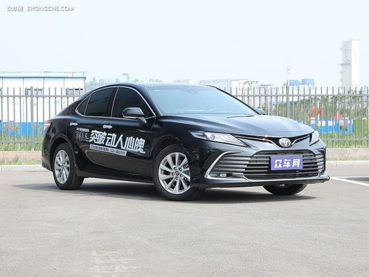 5-местный бензиновый автомобиль Toyota Camry 2023 2.5q с тормозной системой Epb по доступной цене