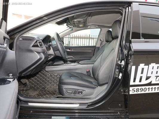5-местный бензиновый автомобиль Toyota Camry 2023 2.5q с тормозной системой Epb по доступной цене