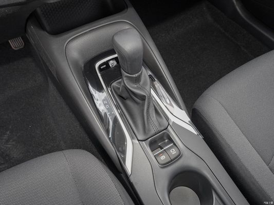 Toyota Corolla 2021 TNGA CVT Elite Edition Просторный и удобный бензиновый автомобиль