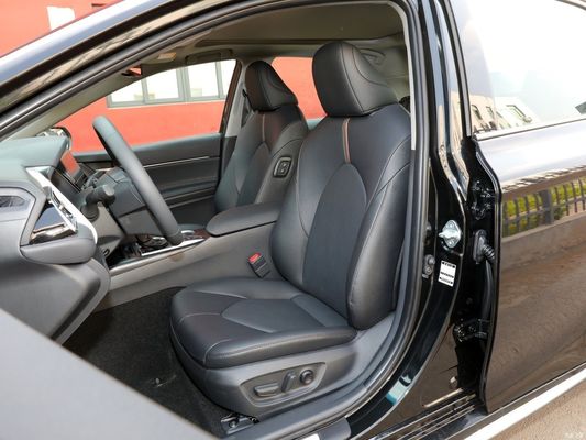 2023 Toyota Camry 2.5g Deluxe Edition бензин 2.5L 207HP L4 колесная база 2825 мм Автомобильные предложения