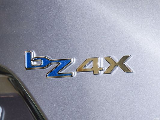 2023 Toyota Bz4X X-Mode Awd Ultra Edition SUV EV с независимой подвеской Mcpherson