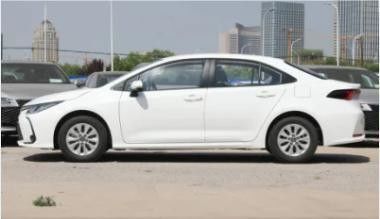 2022 Corolla Tnga 1.5L CVT Pioneer Edition безопасный и топливный - седан с закрытым типом кузова