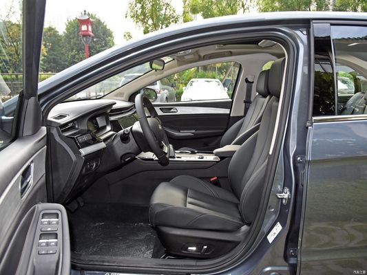 Быстрая поставка и скидка на бензиновый автомобиль Chery Arrizo5 Plus с тормозной системой EPB