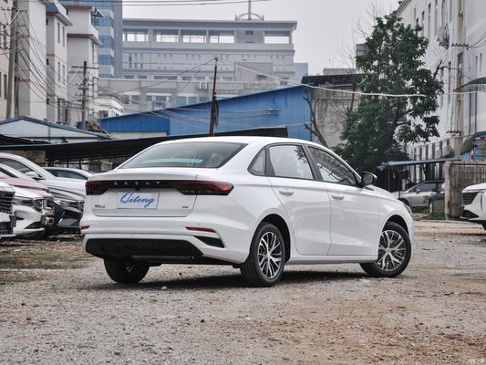 Geely Emgrand 2023 4th Champion Edition 1.5L CVT Роскошный бензиновый автомобиль с левым рулевым управлением