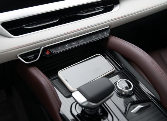 Настройка внедорожника Geely Monjaro Xingyue L 2.0td Auto 4WD Флагманская версия Бензиновый автомобиль