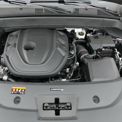 Дисплимация 1600-2500cc Geely Xingyuel 2.0td Высокая мощность Автоматический Fwd Флагманский внедорожник