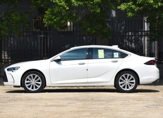 Бензиновый седан Buick Regal 2024 28t эксклюзивное издание с онлайн послепродажной службой