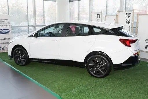 Закрытый кузов Buick Velite Blue 6 Comfort Edition 430 км 5 мест и больше для нужд