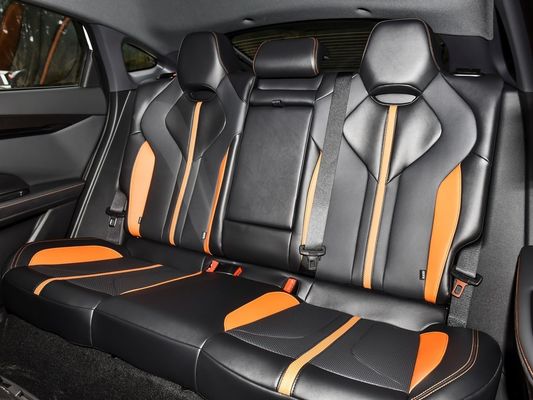 Автоматическая коробка передач Чанган Uni-V 1,5 т 5 мест Седан Uni V с максимальной скоростью 205 км/ч