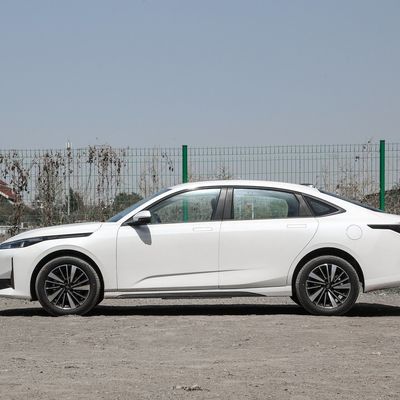Qiyuan A06 Hotsales Гибридные автомобили с сертификацией Mgnt и гидравлической тормозной системой