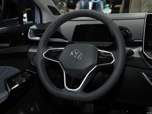 SUV Volkswagen ID. 6 X 2023 Мощная версия 4WD