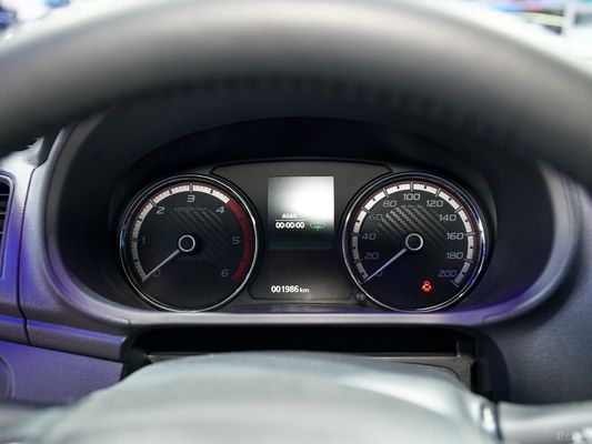 Пикап дизельное транспортное средство Mitsubishi L200 2023 2.3t Tanqu максимальная скорость 171 км/ч