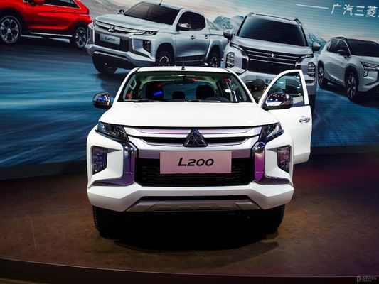 Пикап дизельное транспортное средство Mitsubishi L200 2023 2.3t Tanqu максимальная скорость 171 км/ч