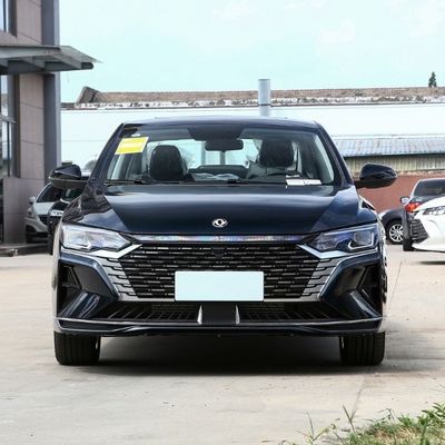 Бензиновый Aeolus Yixuan Max 2024 Luxury Edition Седан с особенностями и роскошным дизайном