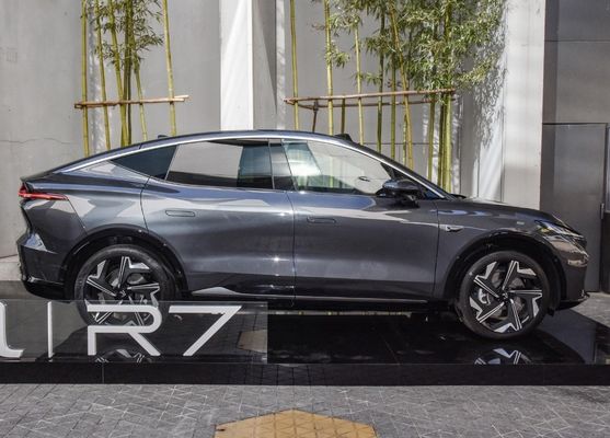 s Rising Auto R7 2023 Флагманская версия Максимальная полнонагруженная масса 2755 кг Электрический автомобиль