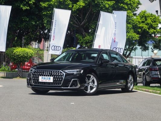 Бензиновый автомобиль с автоматической коробкой передач Audi A8 2023 A8l 50tfsi Quattro