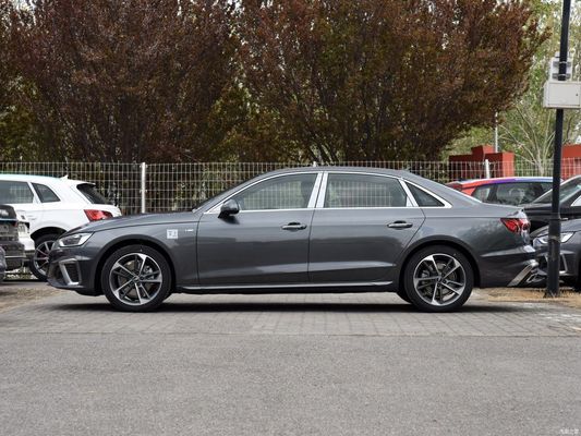 Бензиновый автомобиль Audi A4l 2023 40tfsi Мода Динамическая версия 5 сидений роскоши и стиля