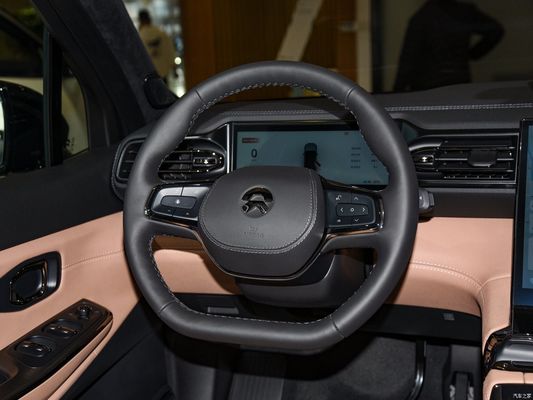 400 кВт 2022 Nio Es8 7-местный EV SUV Передняя подвеска Форма Двойная Wishbone Независимая подвеска