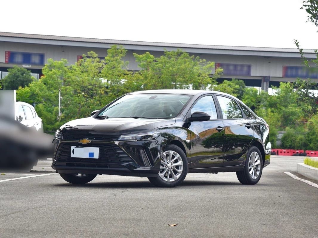 Chevrolet Monza 1.5L Black Enjoy Edition 2024 Модель седана Ручная коробка передач и конструкция