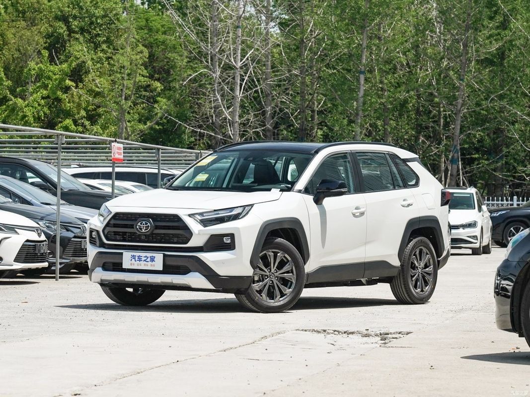 Запрос на заказ 2023 Toyota RAV4 SUV 2.0L CVT 4WD Adventure Plus с 5 местами