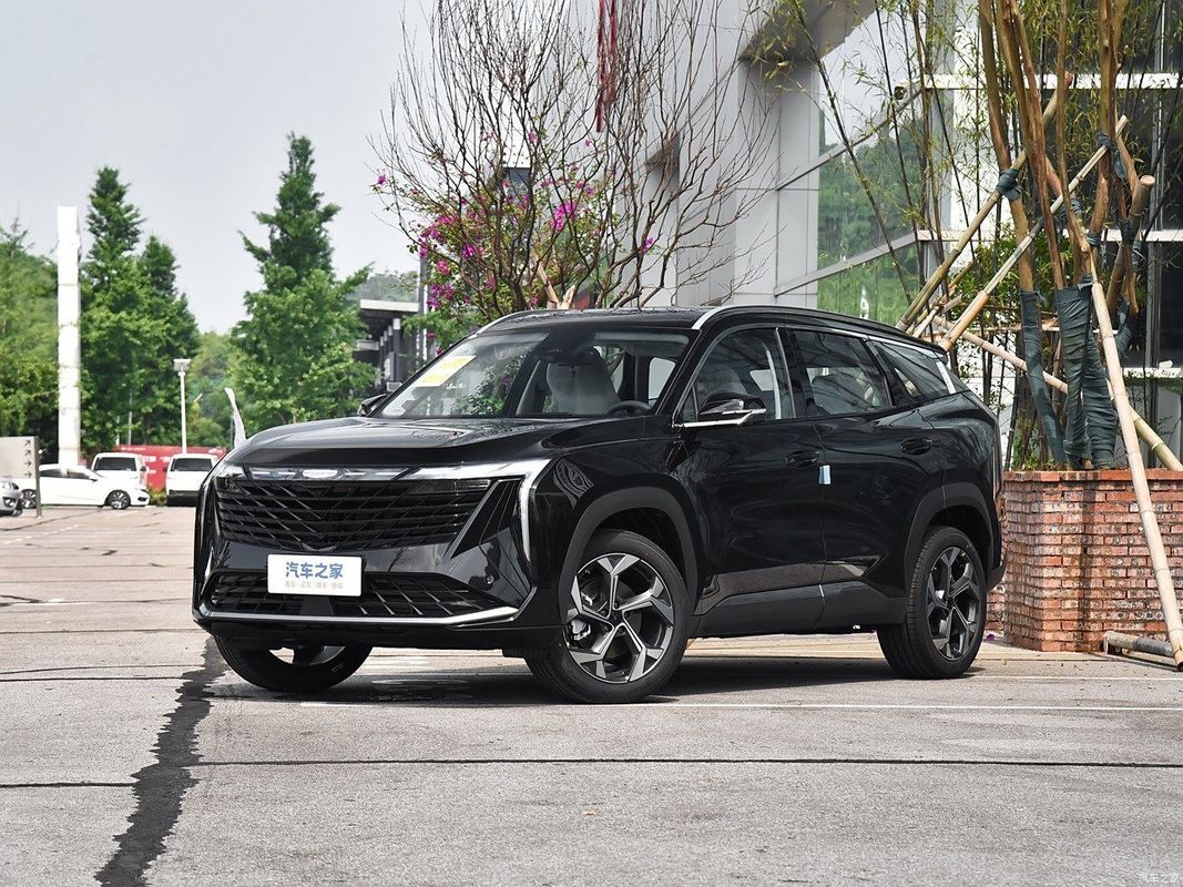 2024 Geely Boyue L 1.5t DCT Флагманская версия компактный внедорожник среднего размера с мощностью 181 л.с.