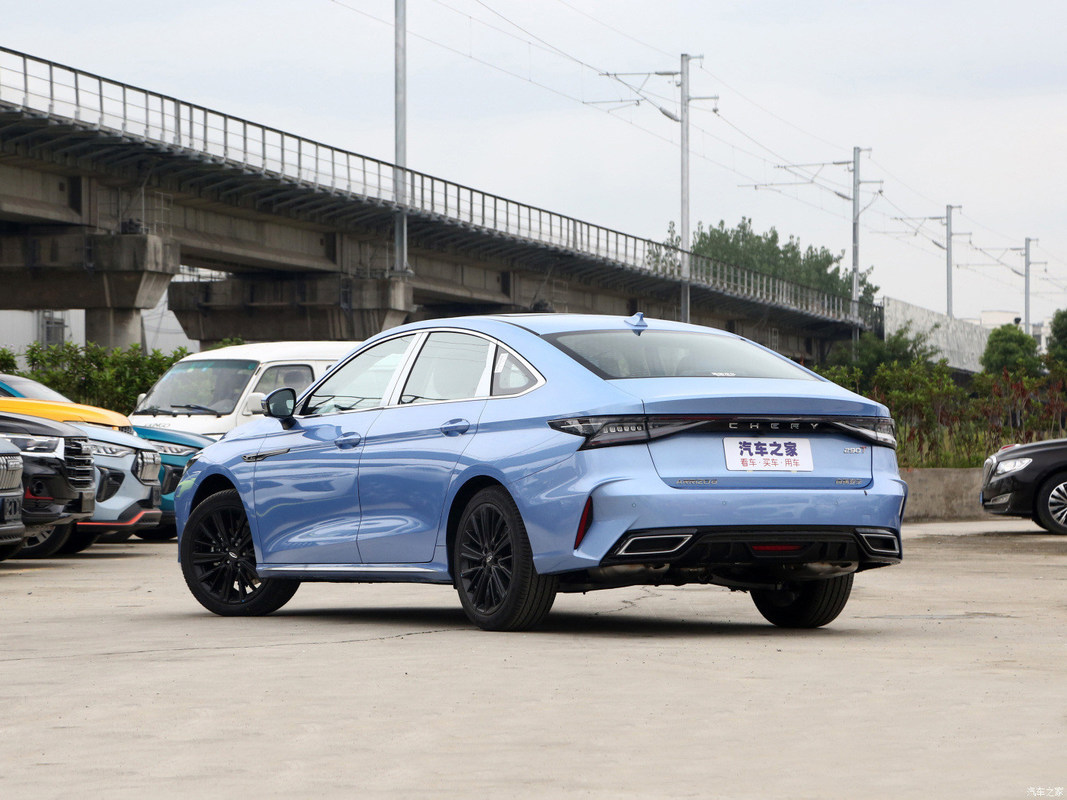 Седан Arrizo8 1.6t DCT последняя модель Chery с доступной ценой и хорошей производительностью