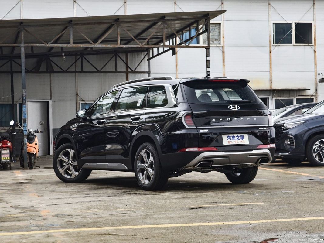 Максимальная скорость 198 км/ч 2023 Hyundai Santafe Traveller 380t Gdi 4WD Glx Htrac Elite версия