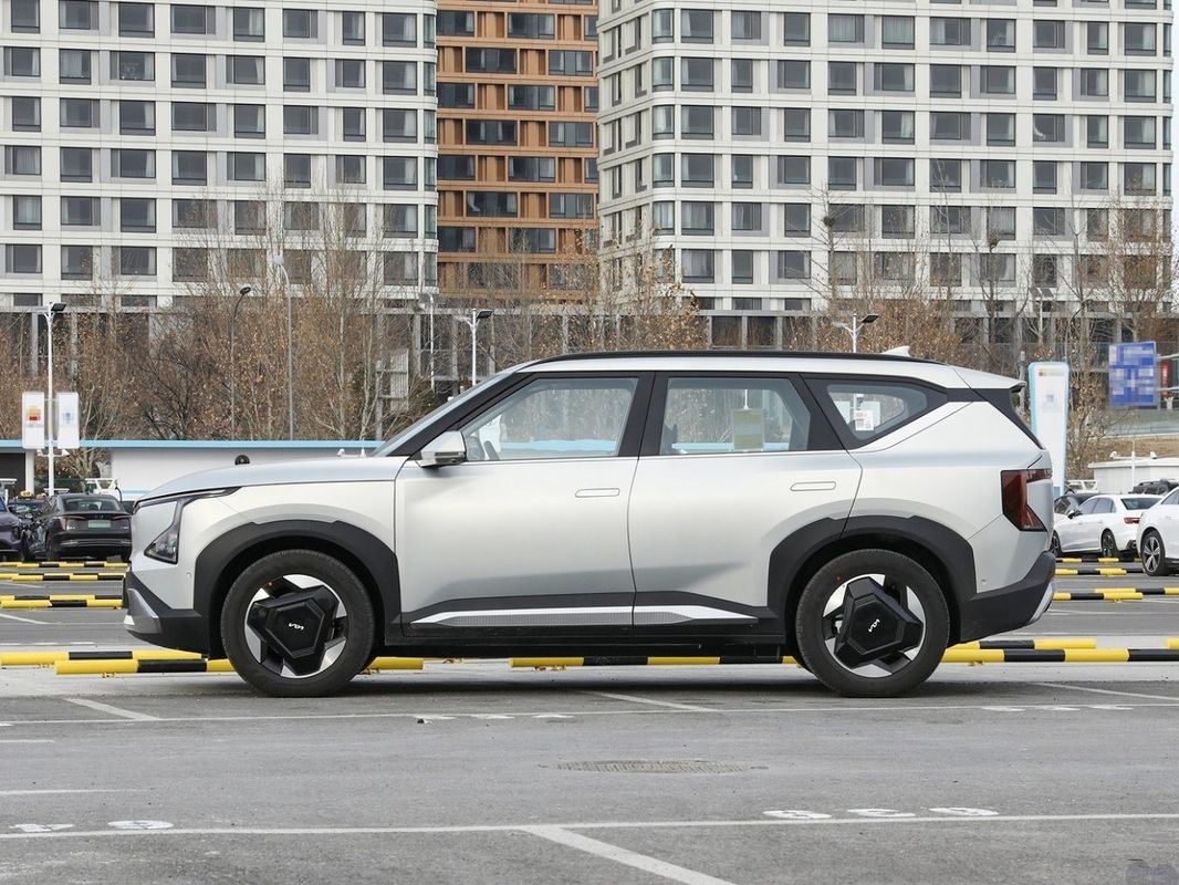 KIA EV5 530 Легкий воздушный и наземный внедорожник /Подержанный электромобиль с передней колесной базой / Задняя мм 1626/1631
